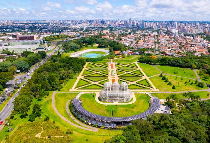 Acompanhantes-para-turistas-no-paraná